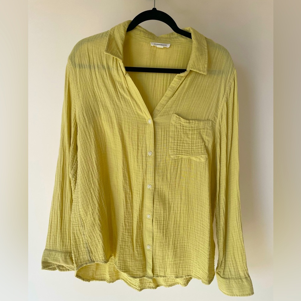 XL yellow- green relaxed long-sleeve blouse made with a crinkled fabric design.